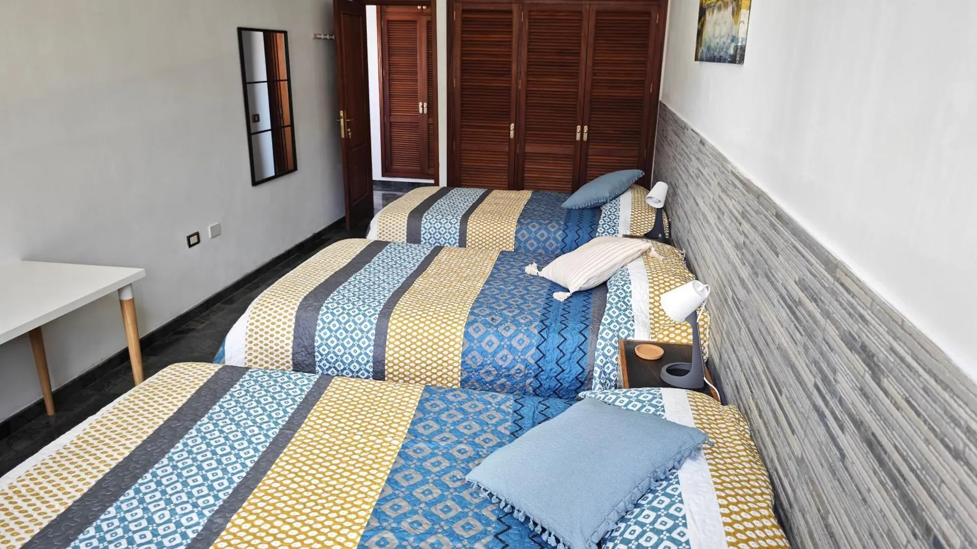 Villa Gonzalez Sea Views Radazul 0*,  Spagna
